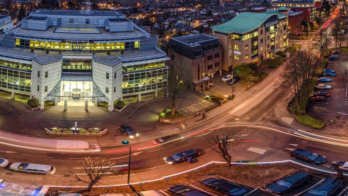 Watford Hotel | Holiday Inn London - Watford Junction by IHG