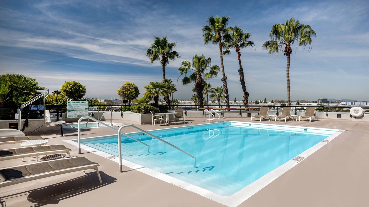 Harbor Gateway South Hotel | Holiday Inn Los Angeles Gateway - Torrance by IHG