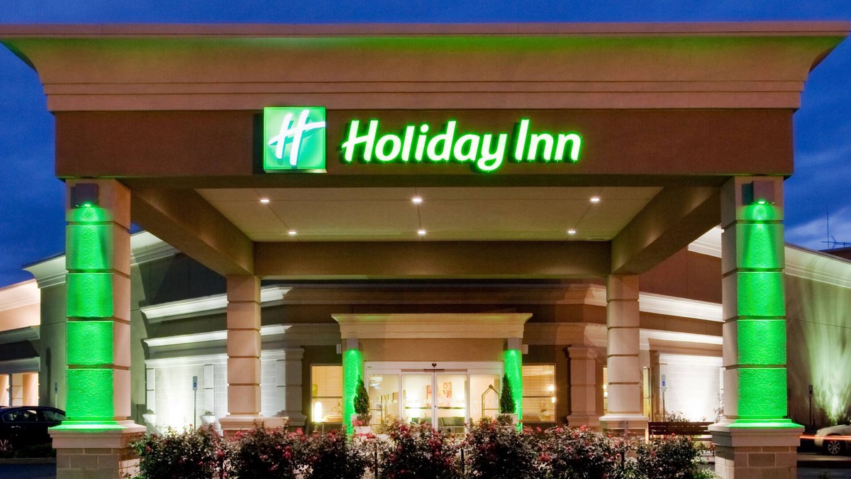 Martinsburg Hotel | Holiday Inn Martinsburg by IHG