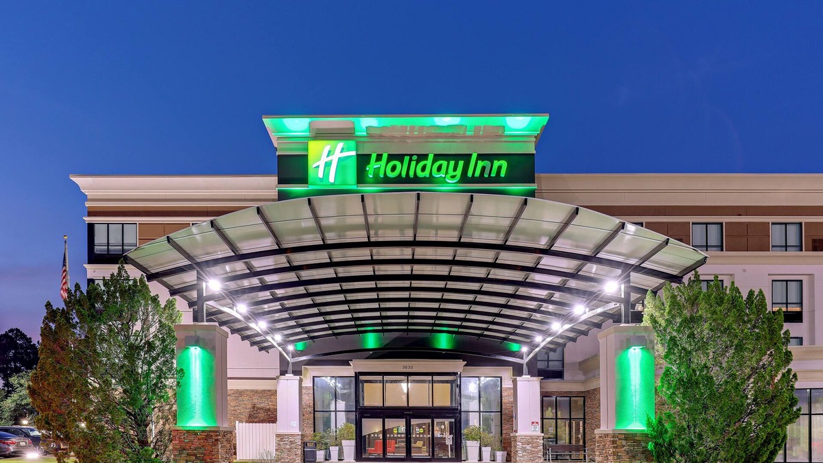 Mobile Hotel | Holiday Inn Mobile - Airport by IHG