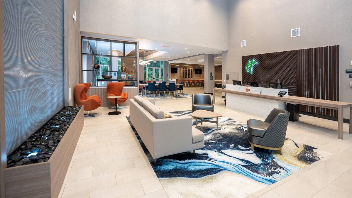 Houston Hotel | Holiday Inn NW Houston Beltway 8 by IHG