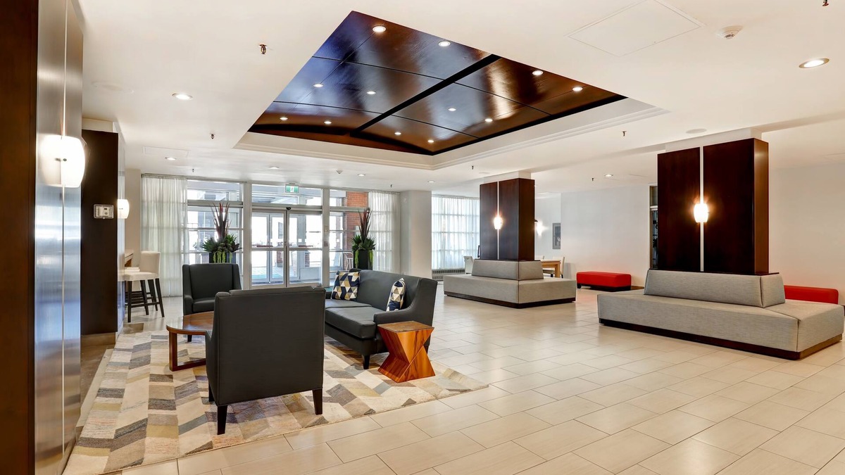 Byward Market - Parliament Hill Hotel | Holiday Inn Ottawa Dwtn - Parliament Hill by IHG