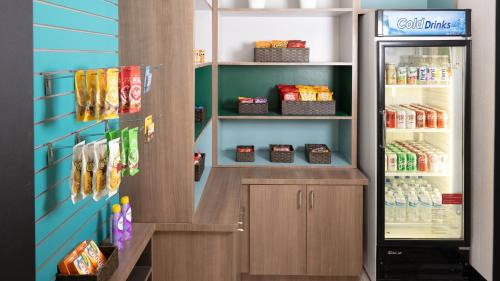 Santa Ana Hotel | Holiday Inn Santa Ana-Orange County Airport by IHG