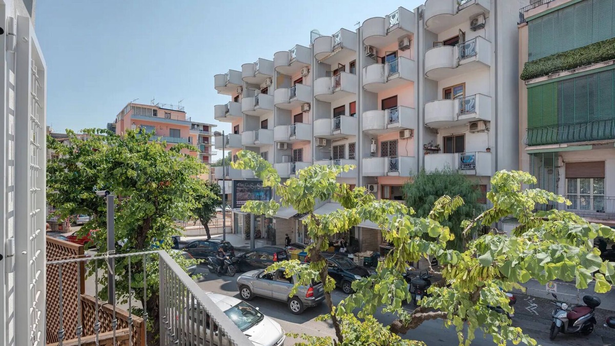 Castellammare di Stabia House | Holiday Home 'Stabiae Charm' with Balcony, Wi-Fi and Air Conditioning