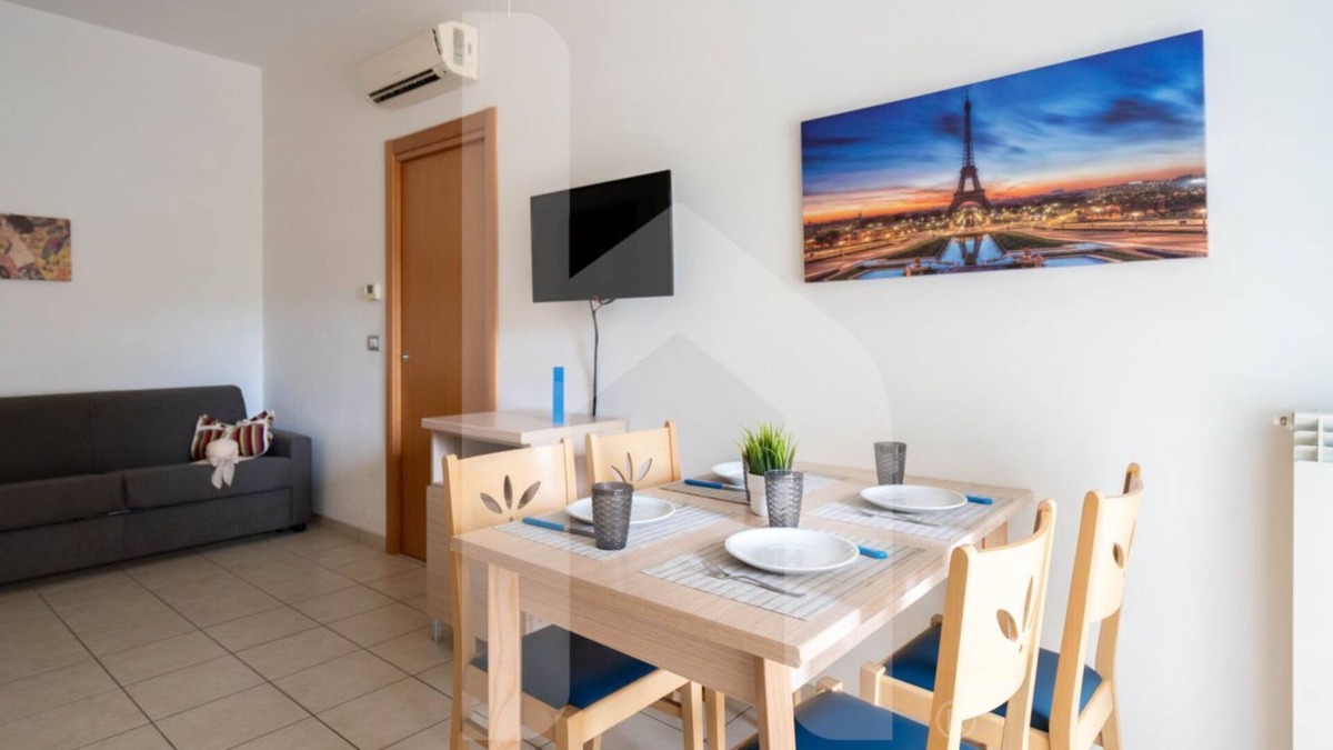 Pineto Apartment | Holiday Rendez Vous 14 - Ground apartment with balcony and side sea view