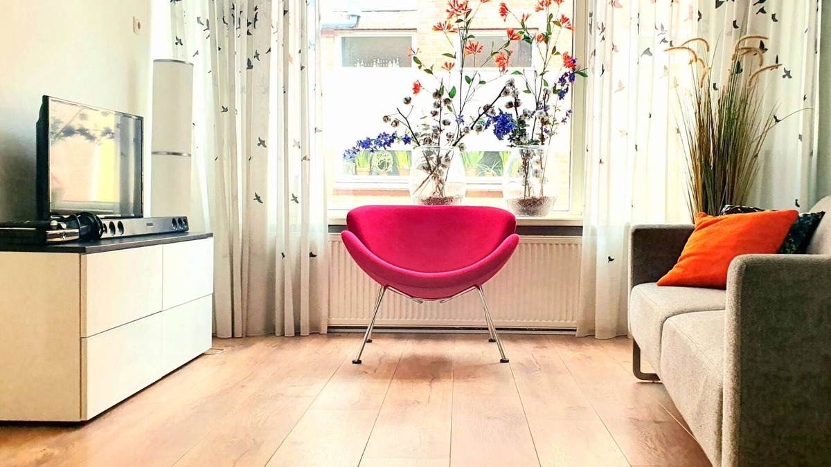 Binnenstad-Oost House | Holiday rental with 2 bedrooms at walking distance of Martini Tower