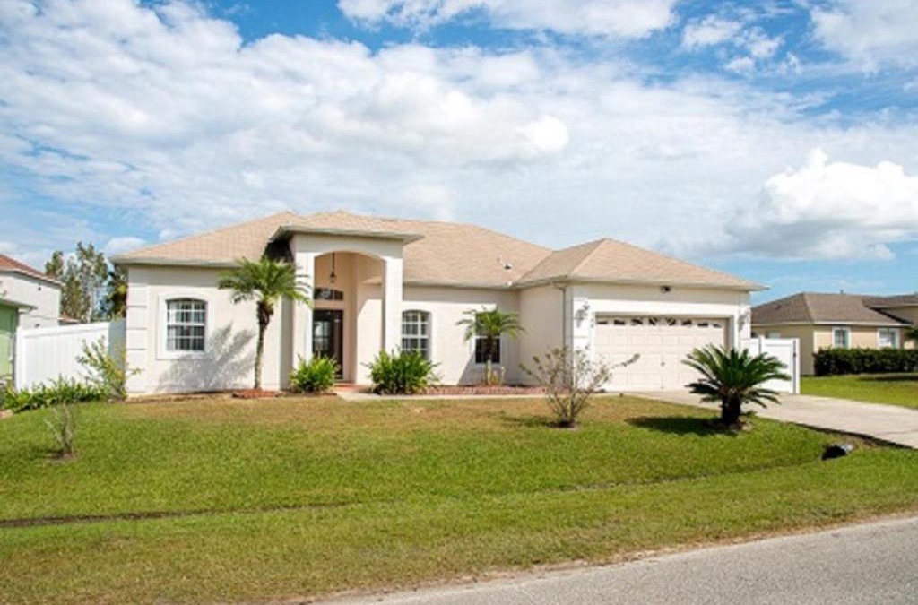 Poinciana House | Holiday Rest