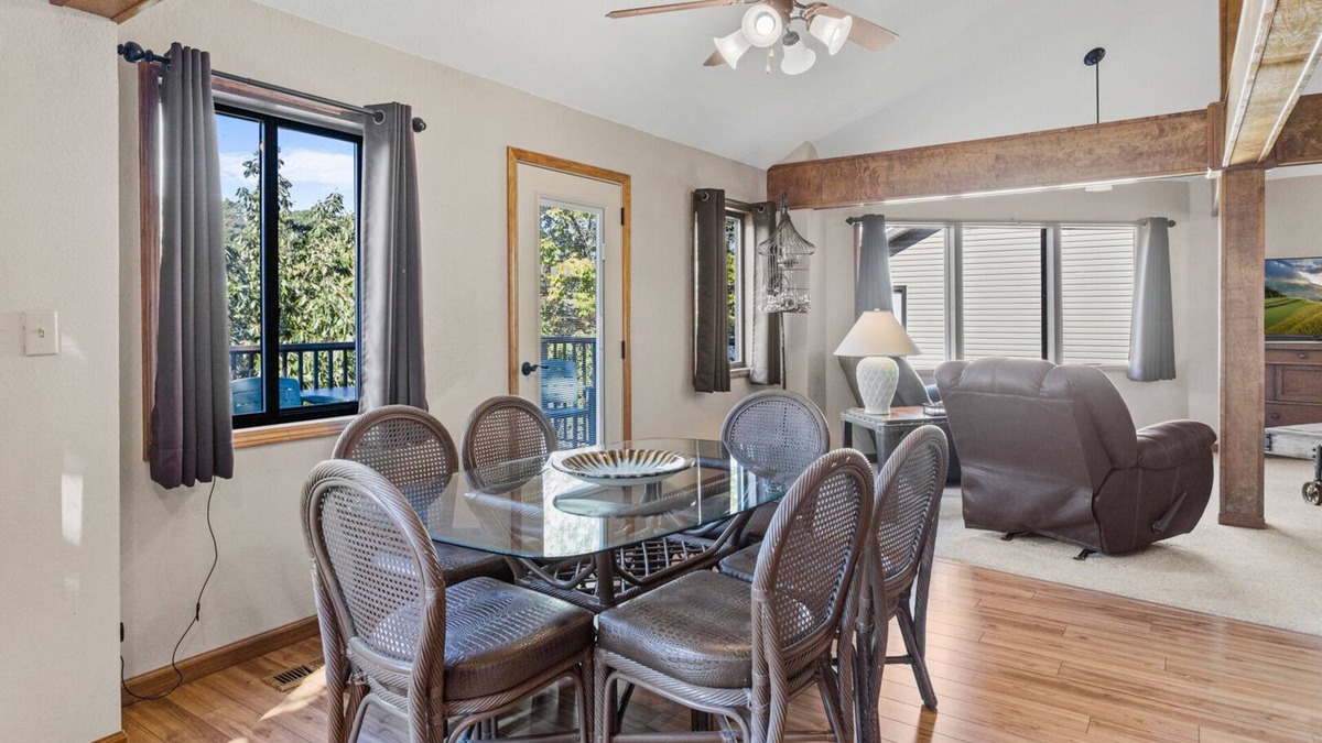 Osage Beach Villa | Holiday Shores 27 - Beautiful Villa with Resort Amenities!