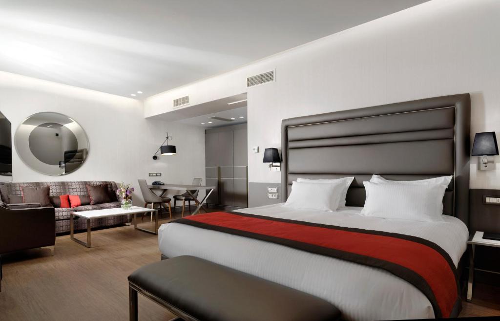 Ilisia Hotel | Holiday Suites