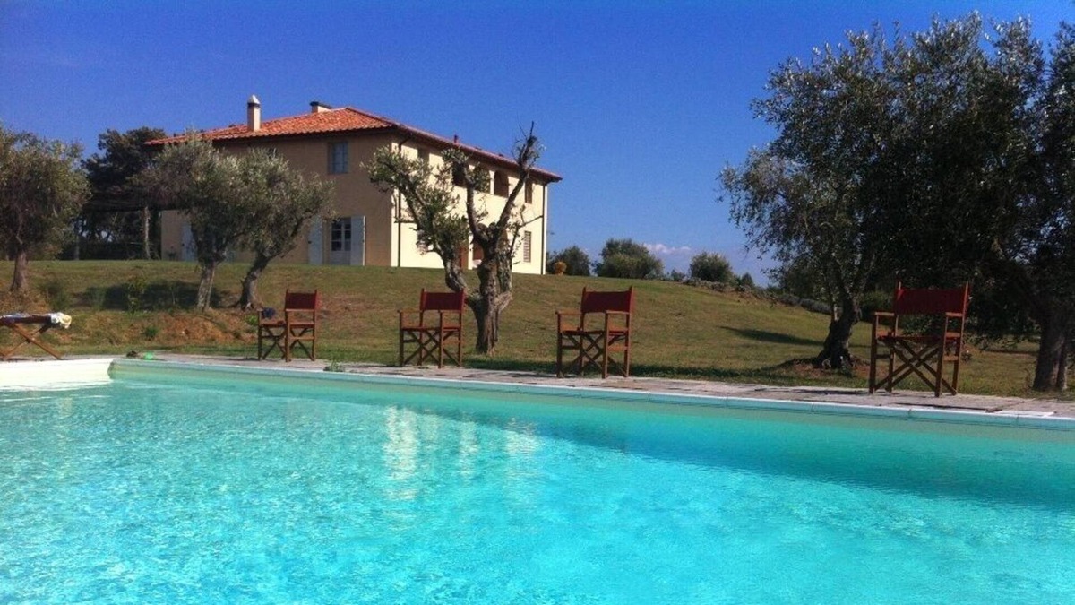 Cecina Villa | holiday vacation large villa rental, italy, tuscany, near seaside, casteglione, air conditioning, pool, view, wi-fi inte