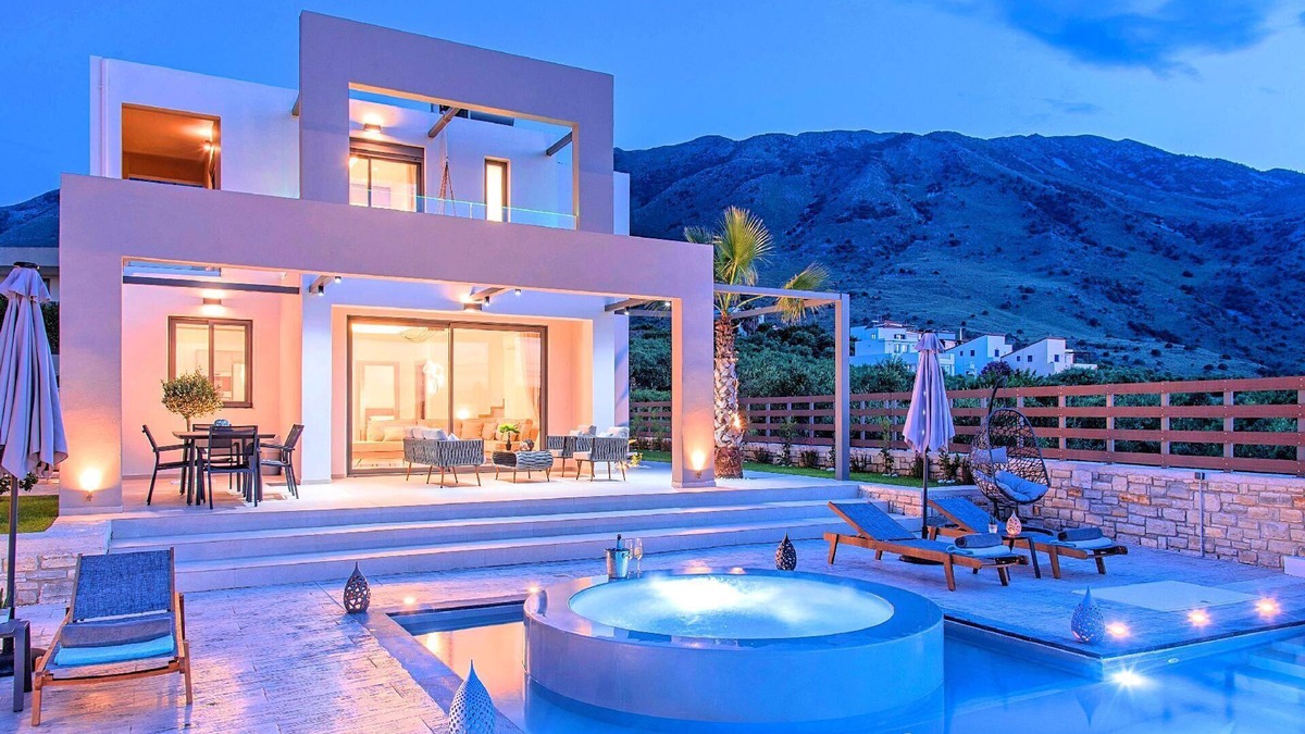 Filaki House | Holiday villa "Minaos Grand" with private pool