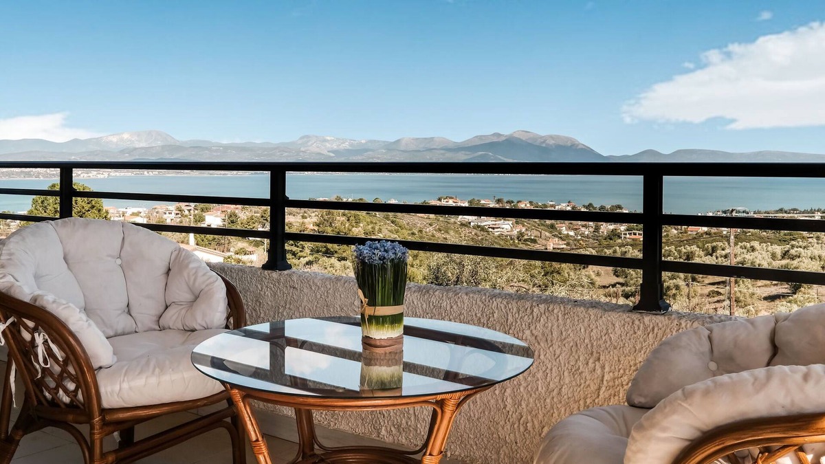 Tanagra Cottage | Holiday villa with incredible sea view in Paralia Avlidas