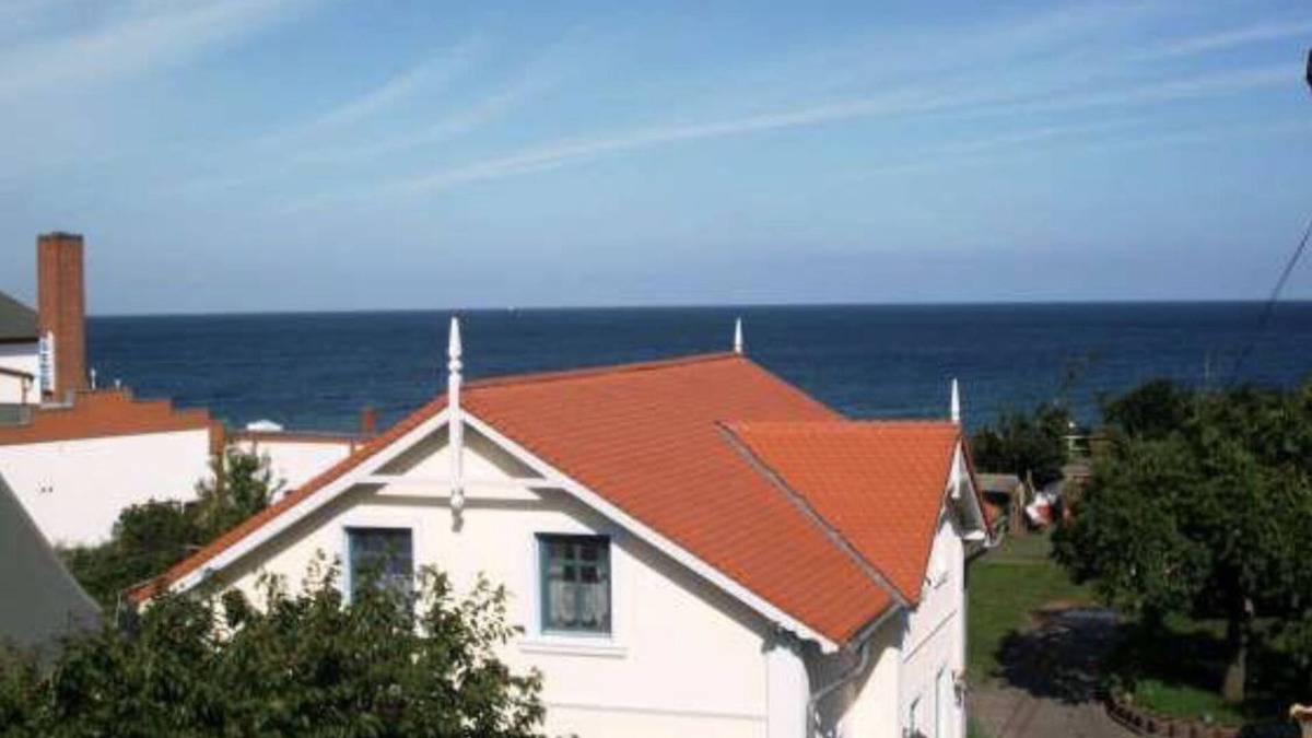 Alt Gaarz Apartment | Holiday with the fisherman! In just a minute on the beach!