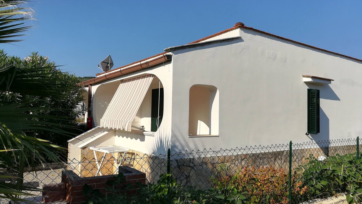 Chiesiola Villa | Holidays in the Villa nr. 6 Giovanna DISANTI, immersed in green in the Gaiole in GARGANO