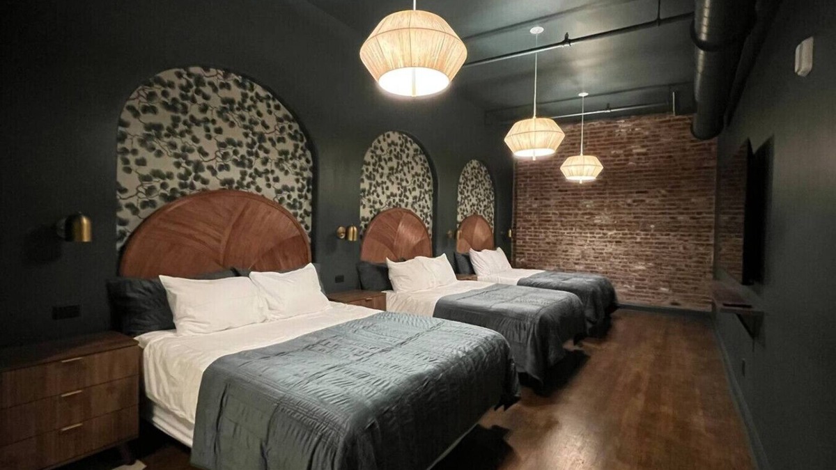 Downtown Louisville Apartment | Hollyhock Suite 504: 1 bed/1 bath
