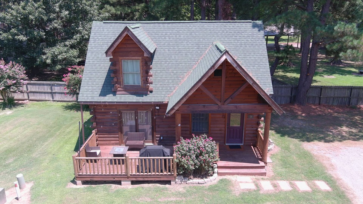 Heber Springs Cabin | Hollyn's House: 2 BR, 1 BA in Heber Springs, Sleeps 4