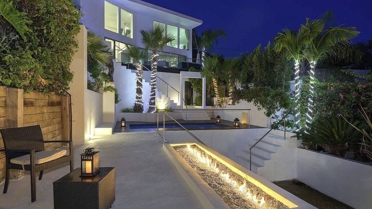 Hollywood Hills West House | Hollywood Blvd Sky Villa- Above the Sunset Strip Location! Views!