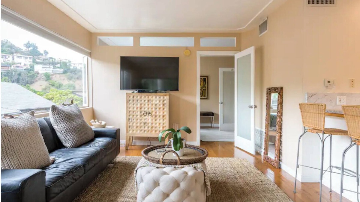 Hollywood Hills House | Hollywood Hills ZEN Guesthouse 1 Bedroom + 1 Bathroom Pool XL Outdoor Patio Pool