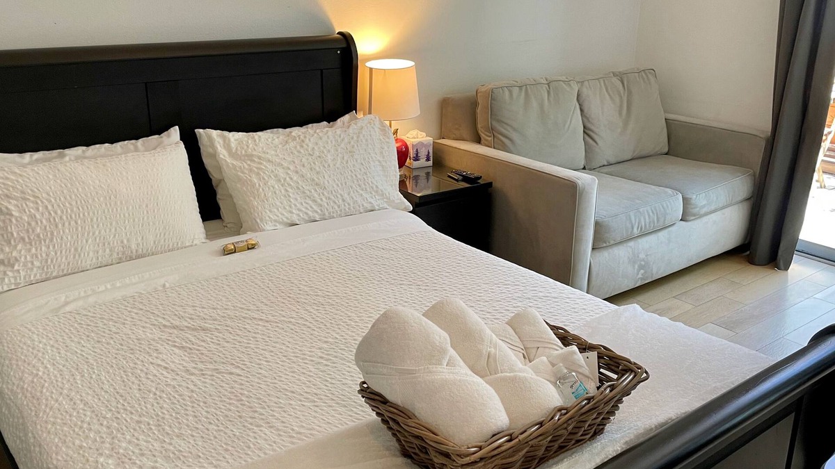 Hollywood Apartment | Hollywood's Suite