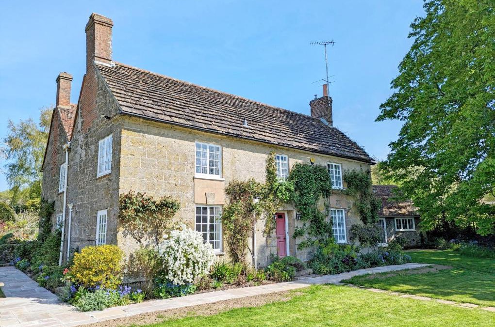 Pulborough House | Holme Street House and Dove Cote Lodge