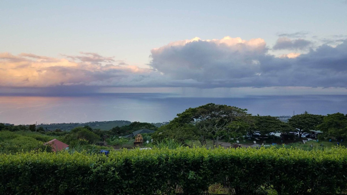 Holualoa House | "Holualoa Sea and Sky" with Panoramic Ocean View