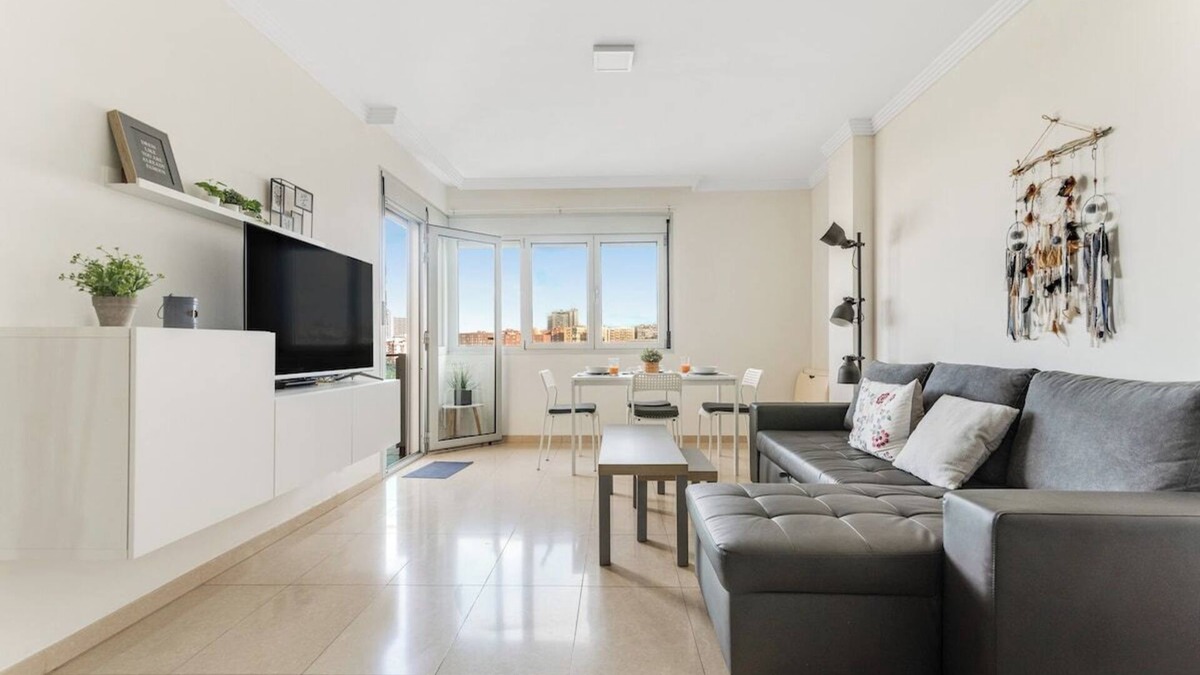 Las Palmas de Gran Canaria Apartment | Home2Book Urban Stay Terrace with pool, Las Palmas