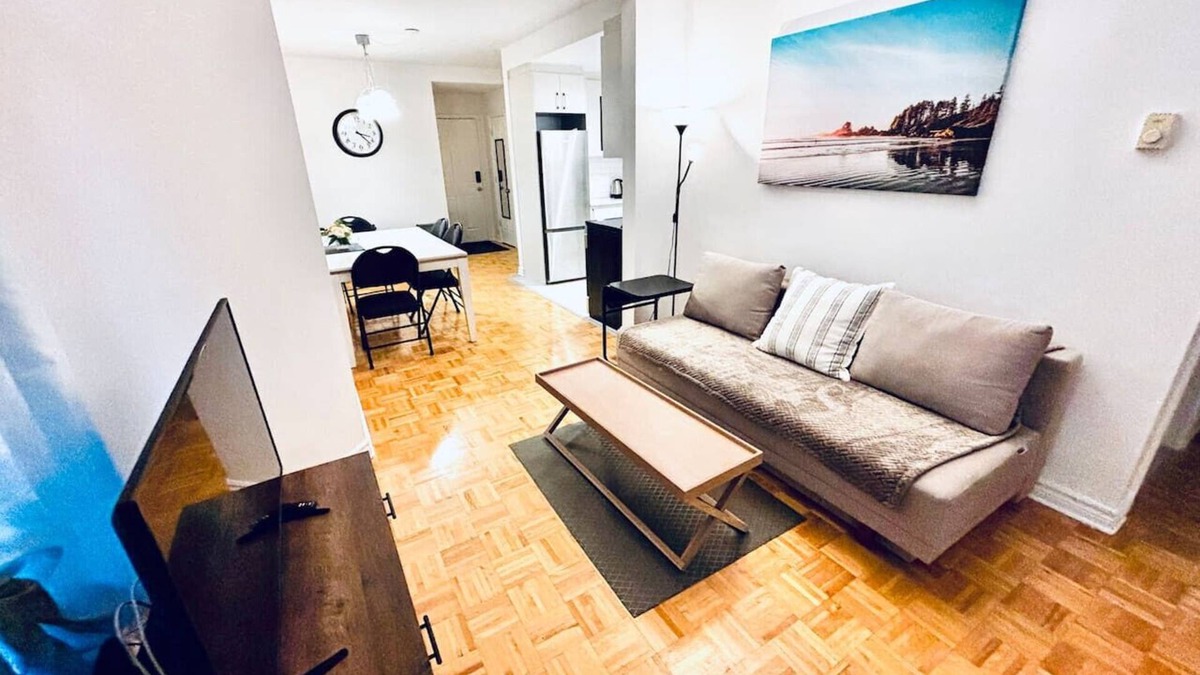Viauville Apartment | Homa 3 | A haven of light | WiFi Desk | AC