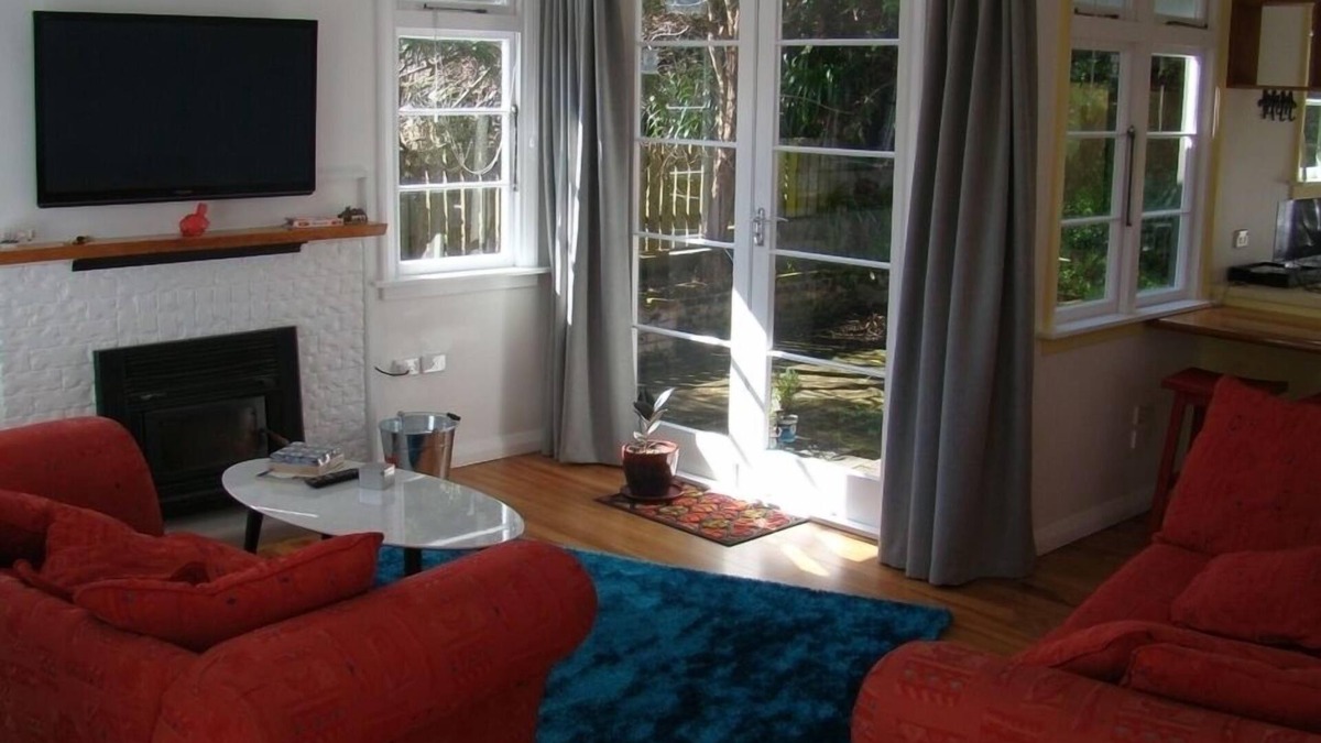 New Plymouth House | Home away from home elevated warm many extras .