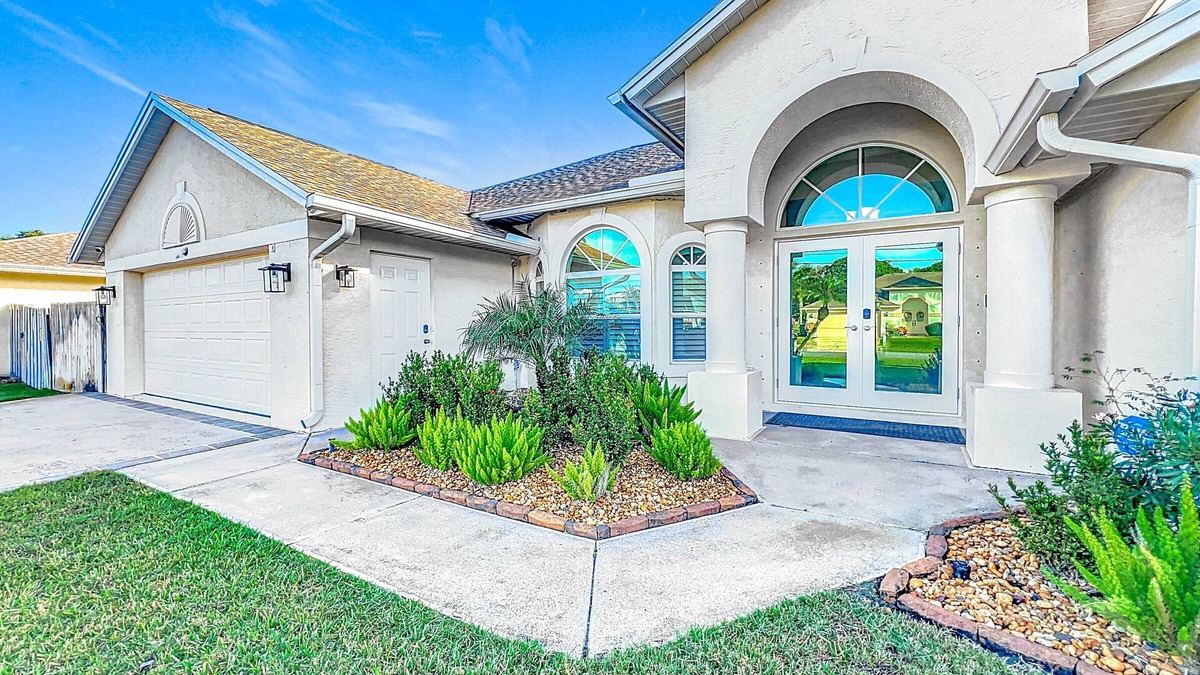 Port Saint Lucie House | Home Away From Home w/Private Heated Pool, Game room and quiet place to relax!