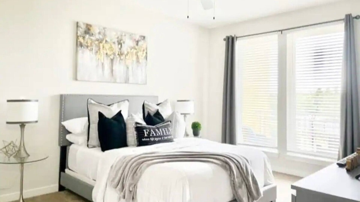 Baymeadows House | Home Away From Home