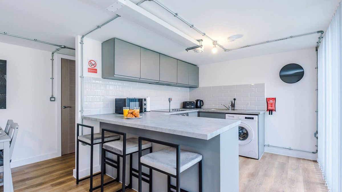 Warrington Apartment | Home away from home just off Junction 21 of M6
