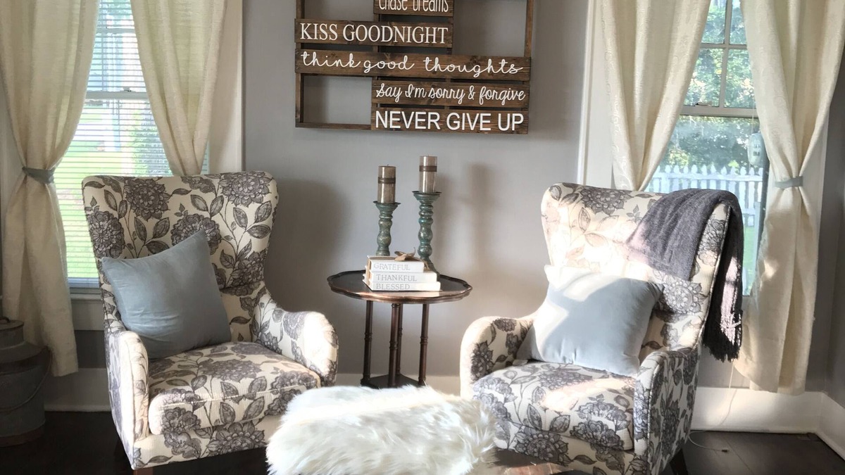 Needville House | Home away from home in the heart of Needville, Tx.