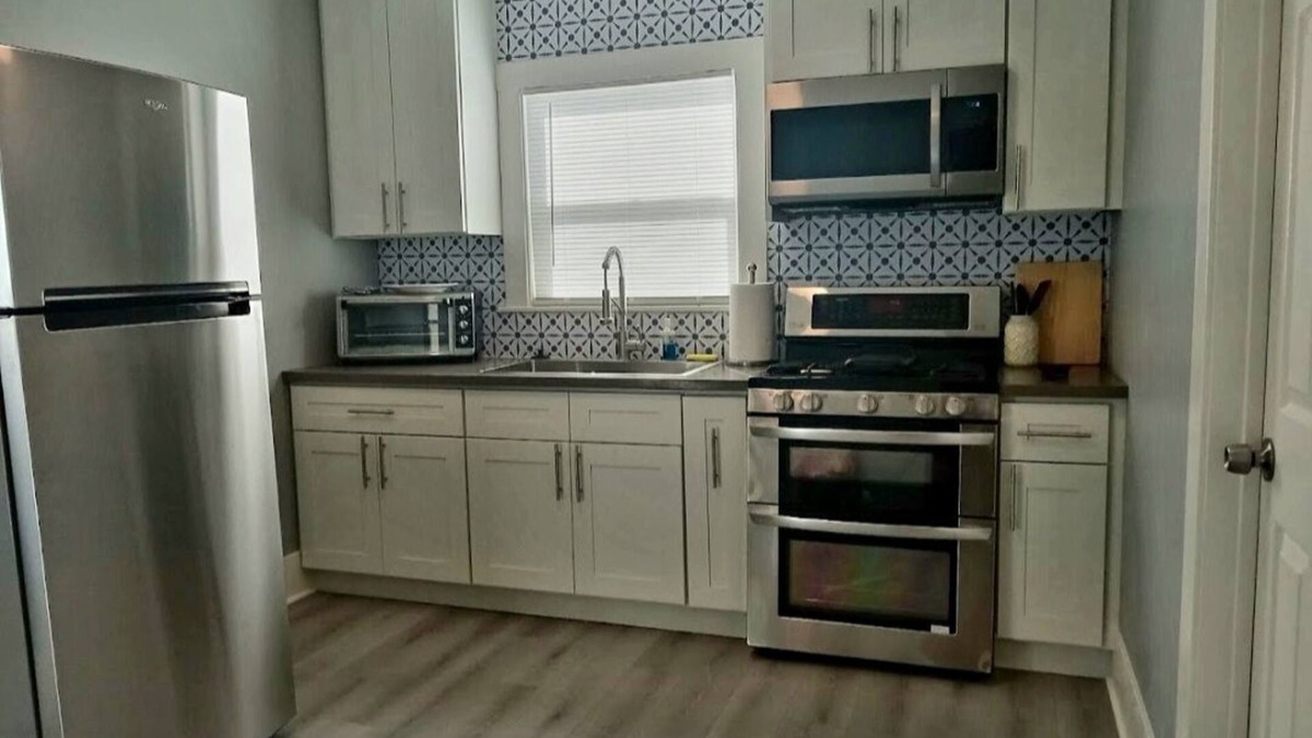 Mojave House | Home away from home in Mojave With parking space in the driveway