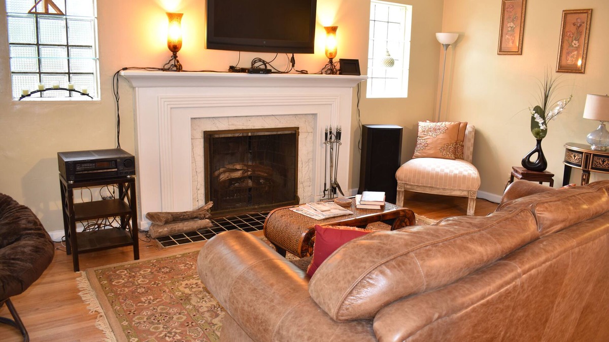 Detroit House | Home Away from Home in Malvern Hill, Sleeps 7-8
