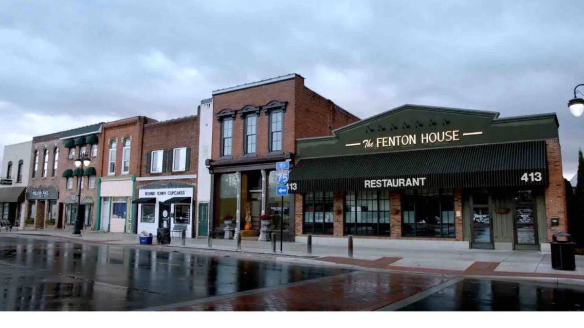Fenton Condo | Home Away From Home Near Downtown Fenton