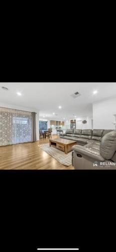 Truganina House | Home away from home private room2