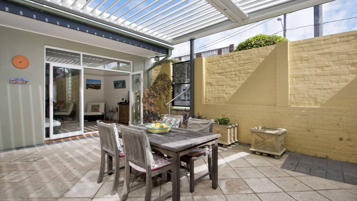 Randwick House | Home away from home: renovated 1920s heritage house