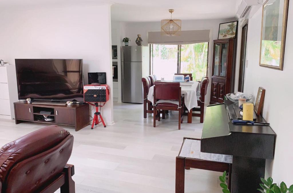 Ashmore House | Home Away From Home-(Room1)