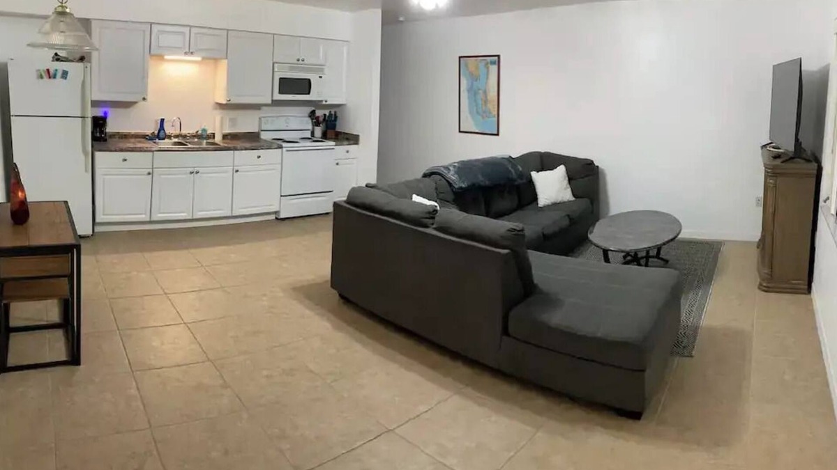 Warm Mineral Springs House | Home away from home.n