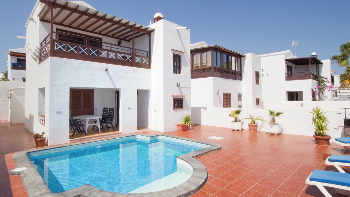 Puerto del Carmen Villa | Home from home 2 storey villa, with a private pool and close to all amenities.