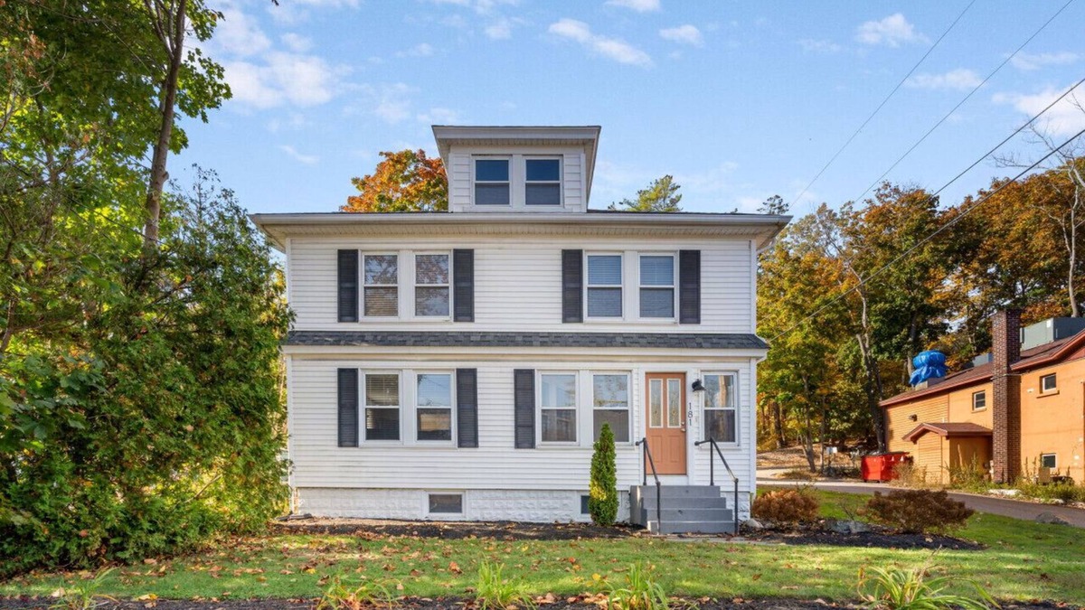 Ogunquit House | Home in Downtown Ogunquit - Walk Everywhere! - Dog Friendly!