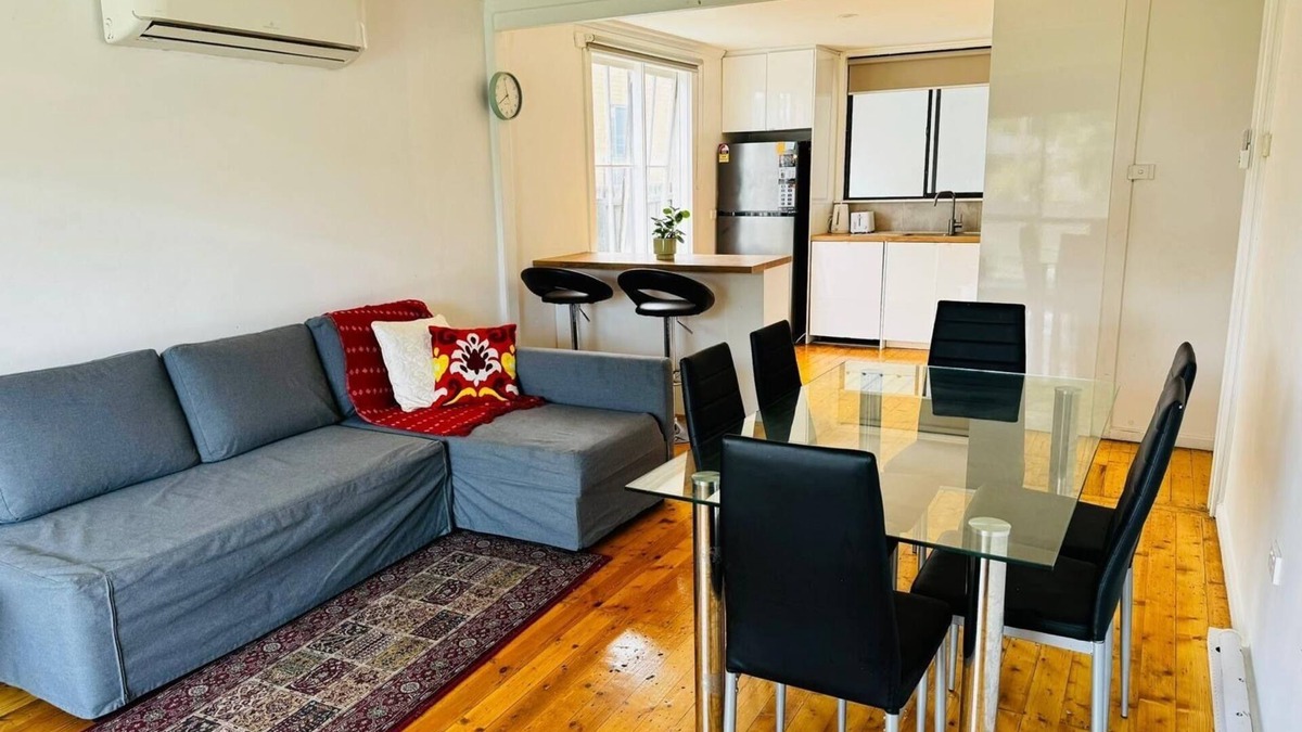 Sunshine House | Home in Sunshine