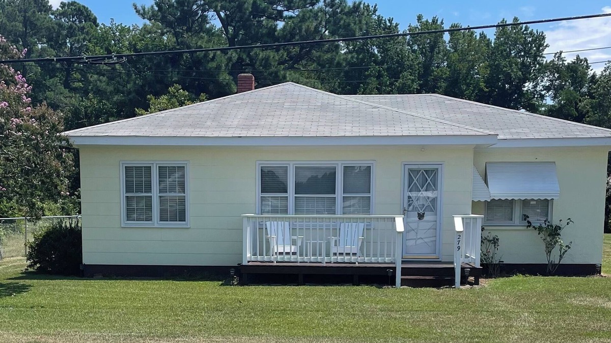 Wanchese House | Home in Wanchese minutes from great fishing and OBX beaches.