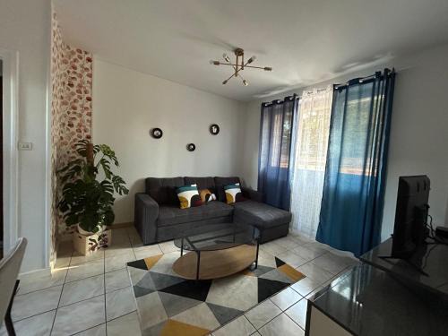 Dijon Apartment | Home Lyla