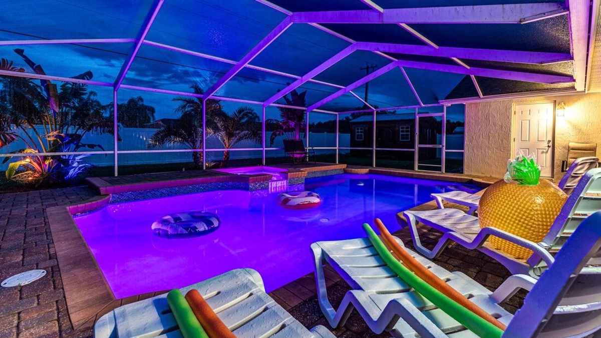 Lakeland House | Home Near Banana Lake w/Pool & Toys ~ Dogs Welcome