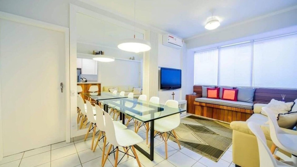 Aparecida Apartment | HOME OFFICE ON THE BEACH? HI-FI 500 M, 100 M FROM THE BEACH, 100 M SHOPPING 200 M OUTBACK