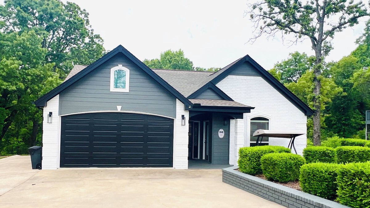 Grove House | Home On Private Waterfront Resort. Pool and Dock Slip.