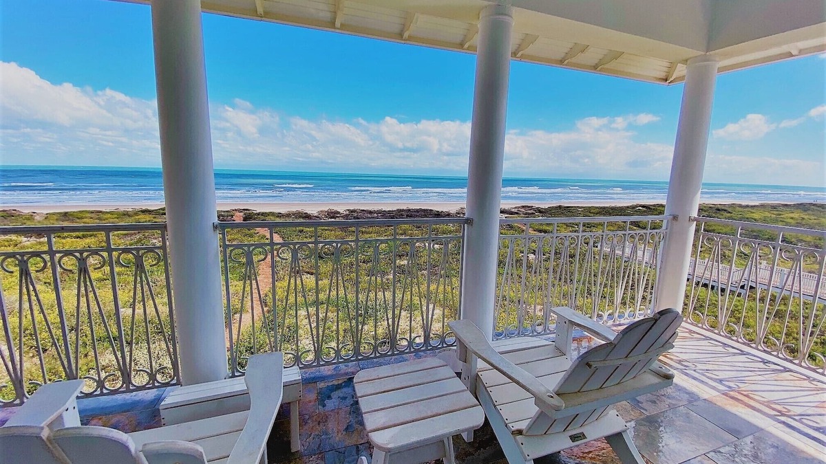 The Shores House | Home on the Beach! Portofino!