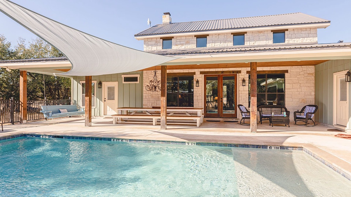 Sabinal House | Home on the Range @ Buchanan Vacation - On Golf Course, POOL & FREE RIVER ACCESS