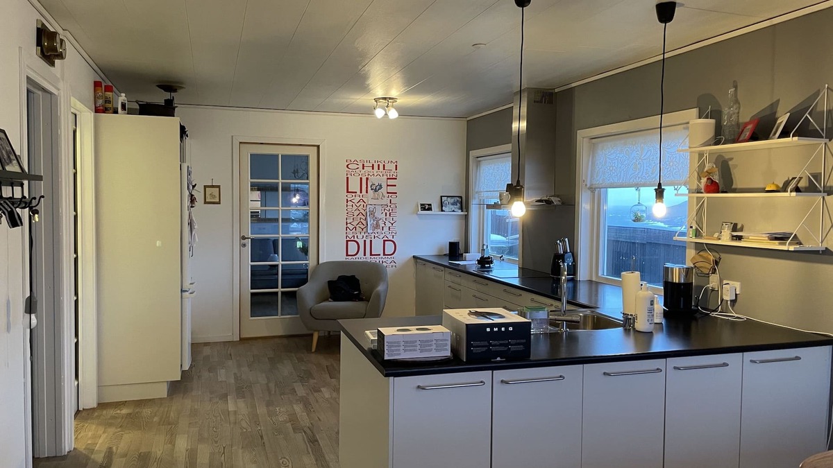 Ryggur House | Home Sweet Home - Near Airport